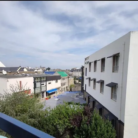 Port Maria 아파트